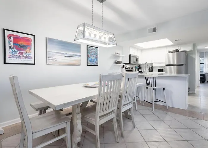 Sandy Shores West 101 Apartment