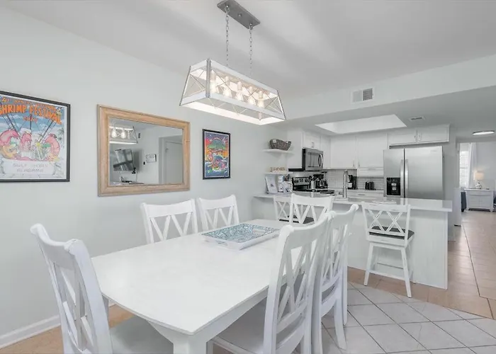 Sandy Shores West 101 Apartment